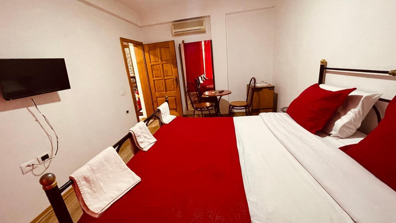 Hotel Drinos Tirana Exterior photo